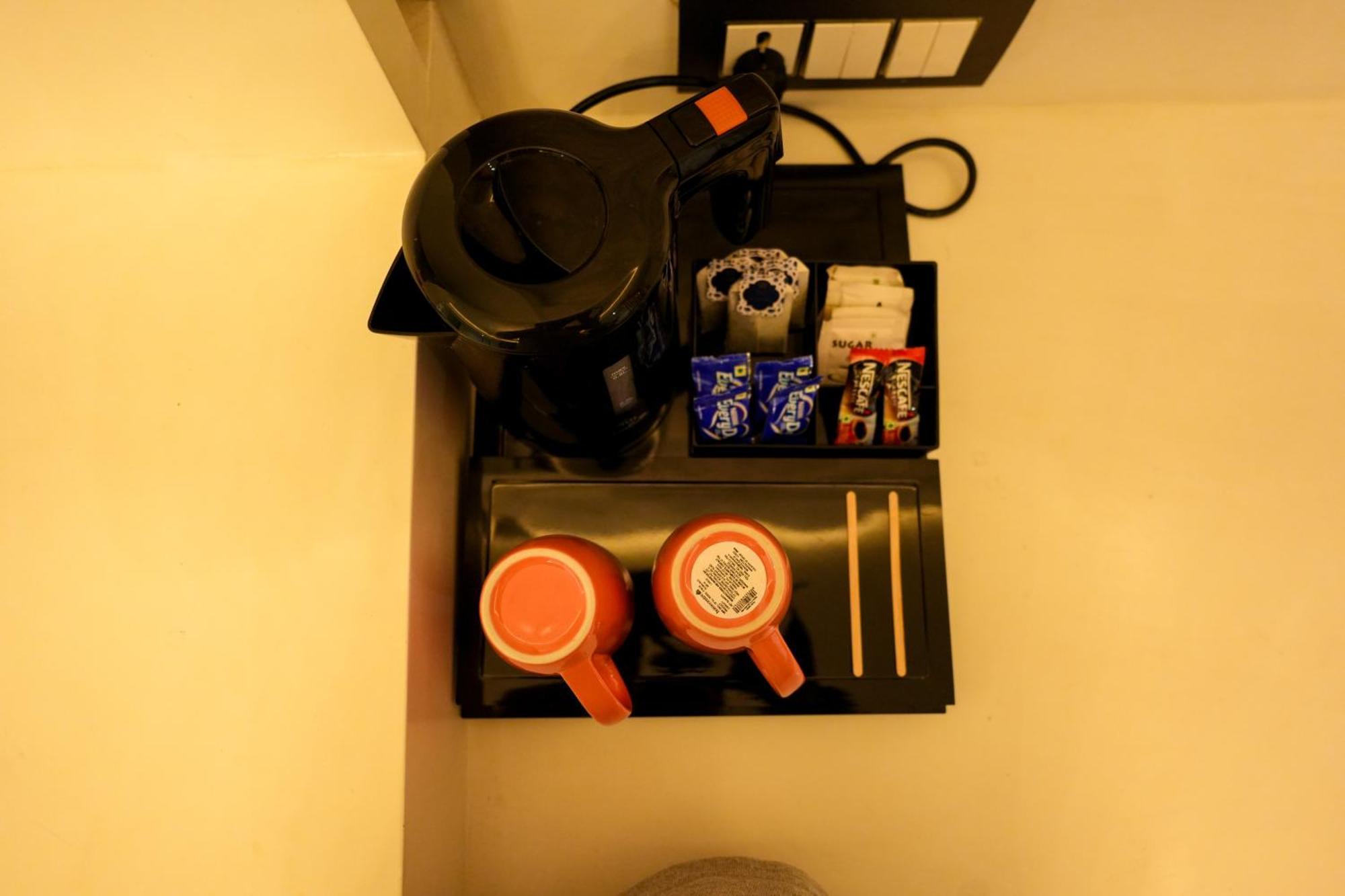 Hotel Adsan Heights Gajraula Buitenkant foto